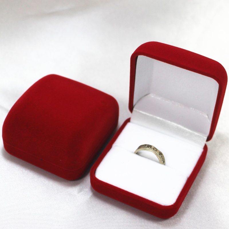 Artikel F-2 ronde vorm Velvet Box voor ring, badge & kleine munt, mm. 52 * 57 * 34, weegt ongeveer 27 g