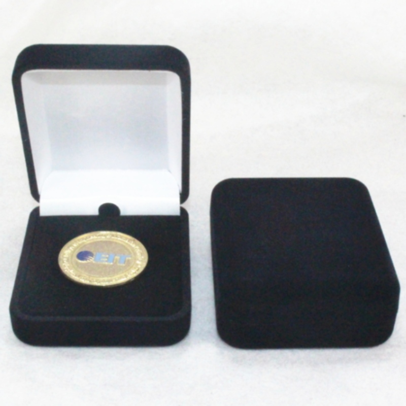 Item F-05 ronde vorm Velvet Box voor ring, badge ^ kleine munt, mm.55*70*26, gewicht over 35g
