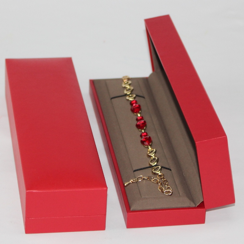 Exquisite sierraden verpakking doos aangepaste hoge kwaliteit rode sieraden ketting&armband doos met sponsschuim, de grootte is 243*65*40mm